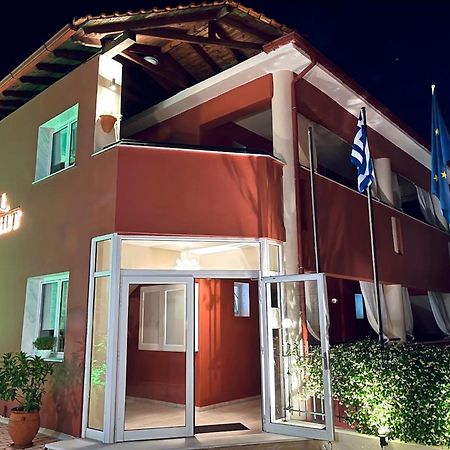 Hotel Sun Sight Пефкохори Екстериор снимка
