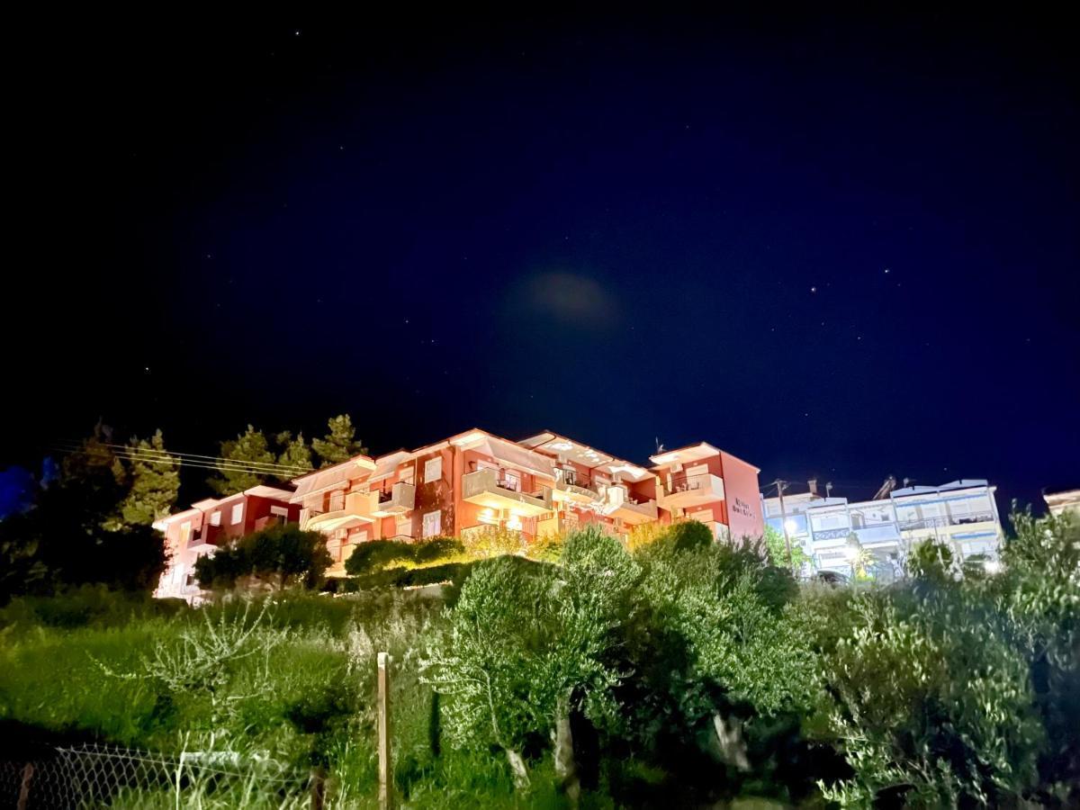 Hotel Sun Sight Пефкохори Екстериор снимка
