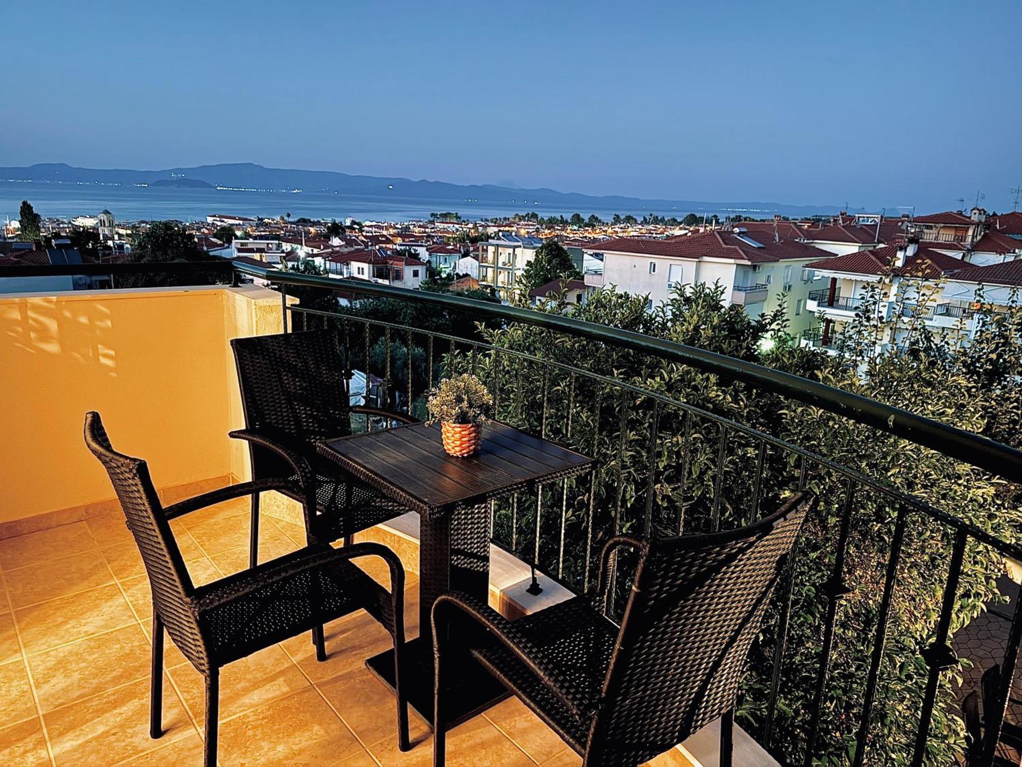 Hotel Sun Sight Пефкохори Екстериор снимка